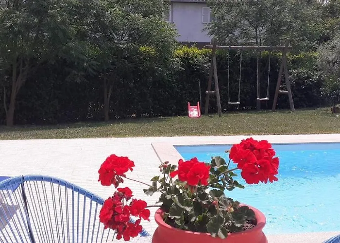 Villa Garden & Pool - Alojamentos